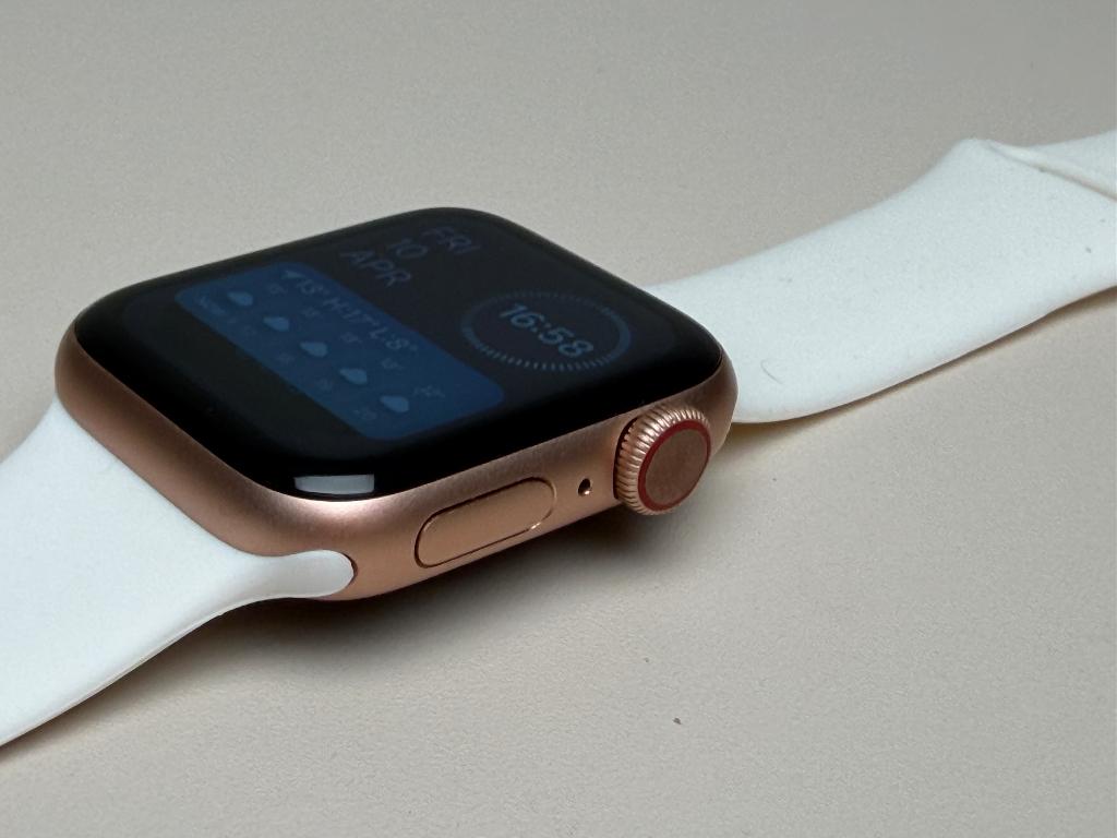 apple watch series 4, GPS cellular rose gold, Handtassen en Accessoires, Smartwatches, Ophalen, IOS, Zo goed als nieuw, Roze