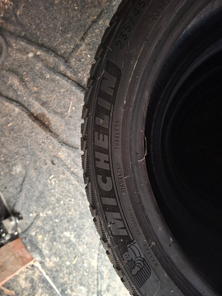 Michelin winterbanden 18 inch, Ophalen, 18 inch, Winterbanden, 235 mm
