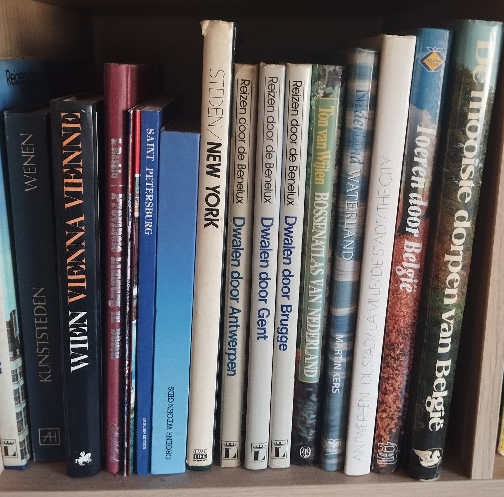 Lot Reisgidsen - 115 boeken, Ophalen