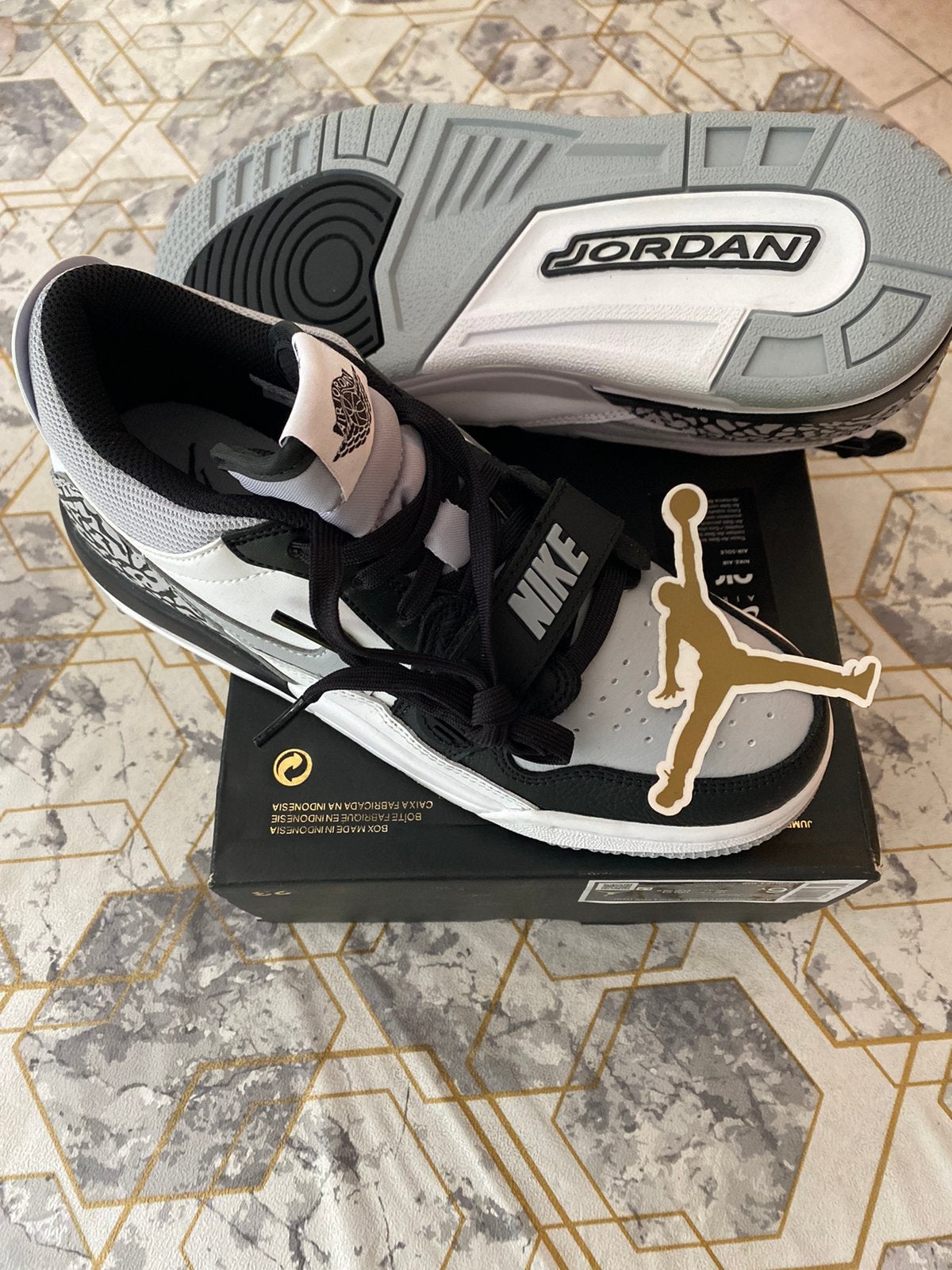 Air jordan legancy 312 low  maat 38,5 nike, Ophalen of Verzenden, Nieuw, Grijs, Sportschoenen
