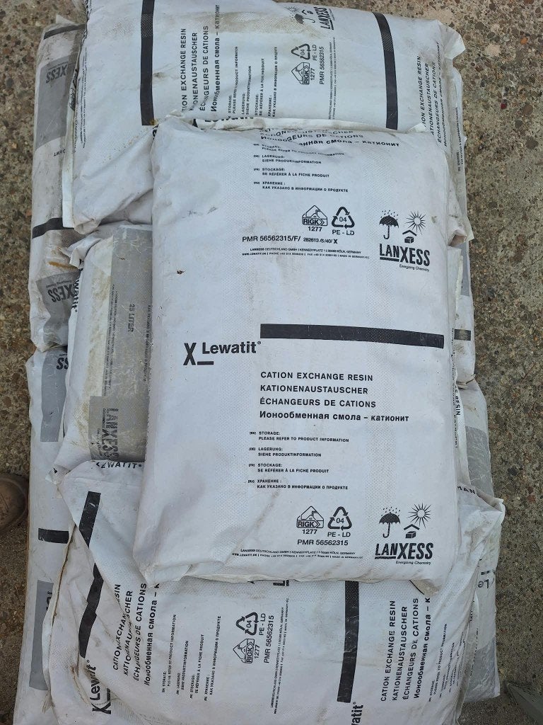 Lewatit ionenwisselaar hars waterontharder 25 liter, Elektronische apparatuur, Ophalen, Nieuw, Waterontharder met zout