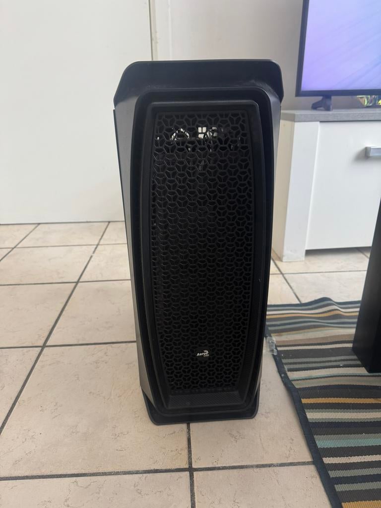 Tour gamer, Informatique & Logiciels, Ordinateurs de bureau, Enlèvement ou Envoi, Comme neuf