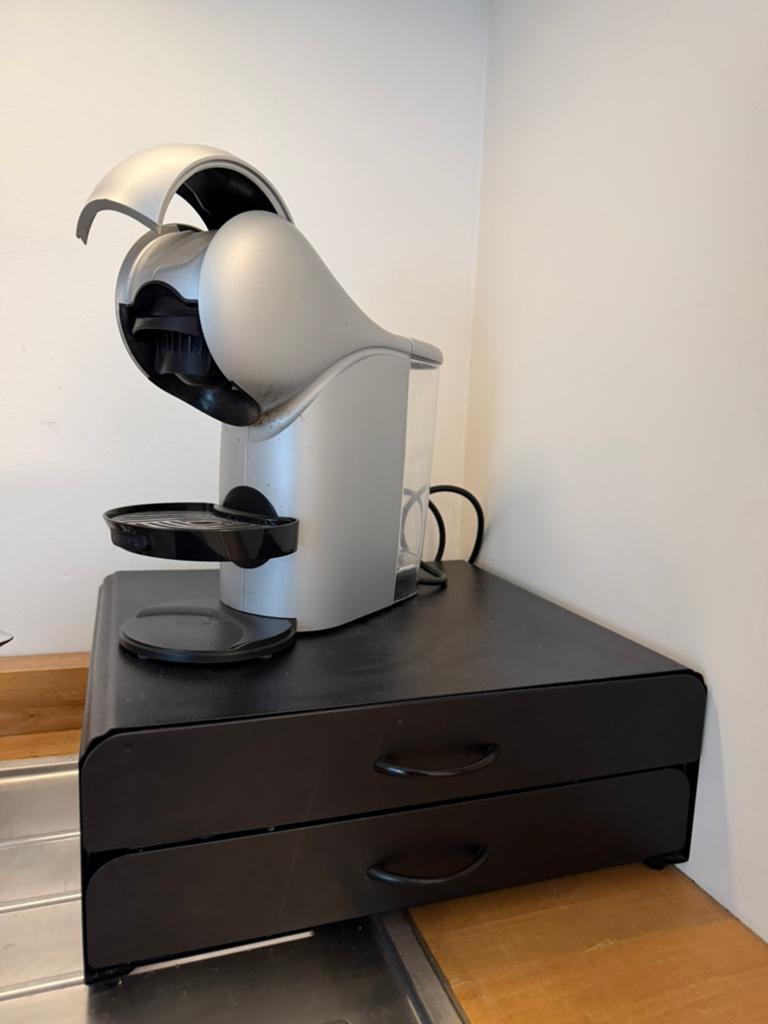 Nescafe Dolce Gusto met koffietray/pad houder - koffiezet, Ophalen, Gebruikt, Koffiemachine, Koffiepads en cups