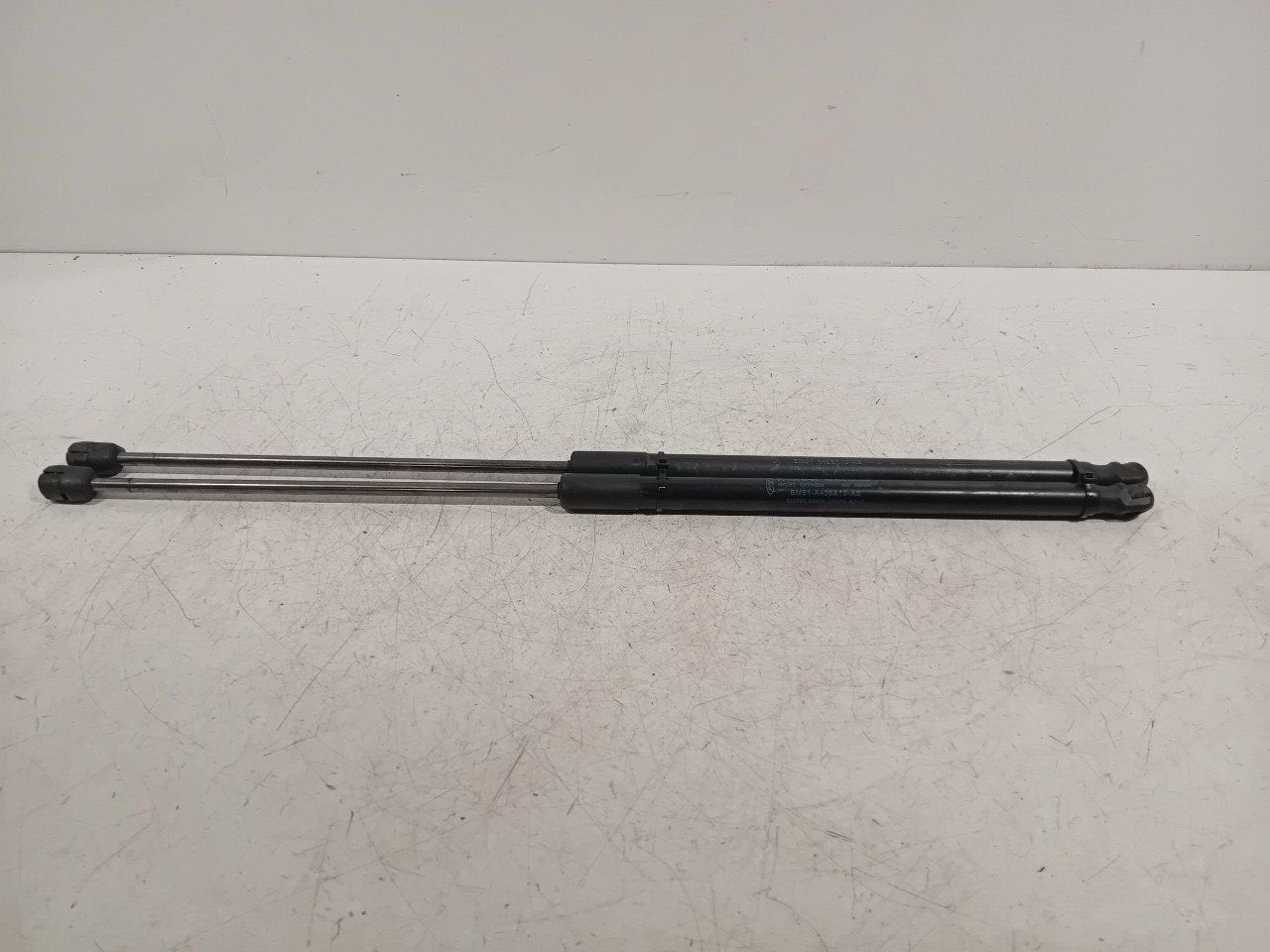 Gasdrukveerset achter Ford Focus, Onderdelen@venauto.nl, Van der Ven Autorecycling B.V., Gebruikt, Ettenseweg 76, 4706 PB Roosendaal, The Netherlands