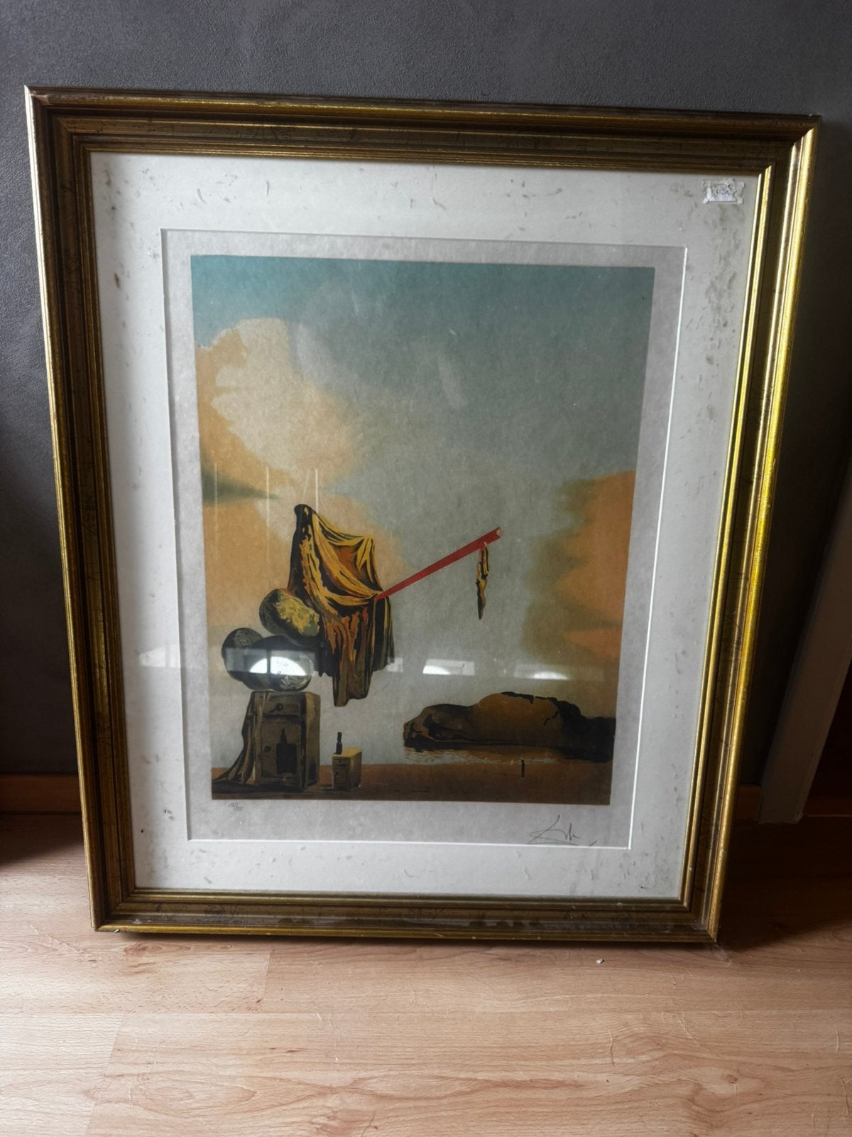 Salvador Dali, Ophalen