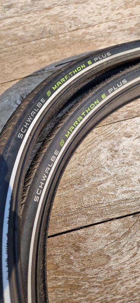 Schwalbe Marathon E-plus 47-622 - 2 stuks, Fietsen en Brommers, Fietsonderdelen, Elektrische fiets, Band, Nieuw, Rubber