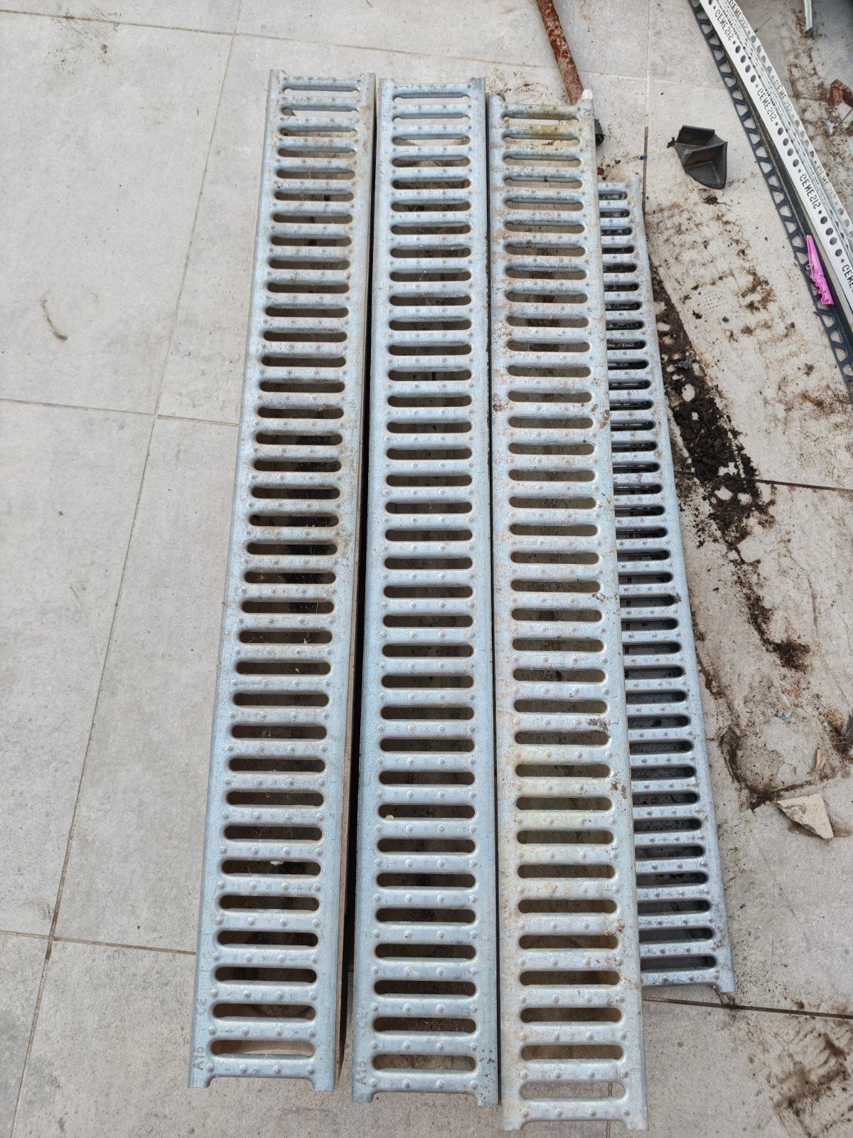 caniveau d'évacuation, Bricolage & Construction, Enlèvement, Évacuation