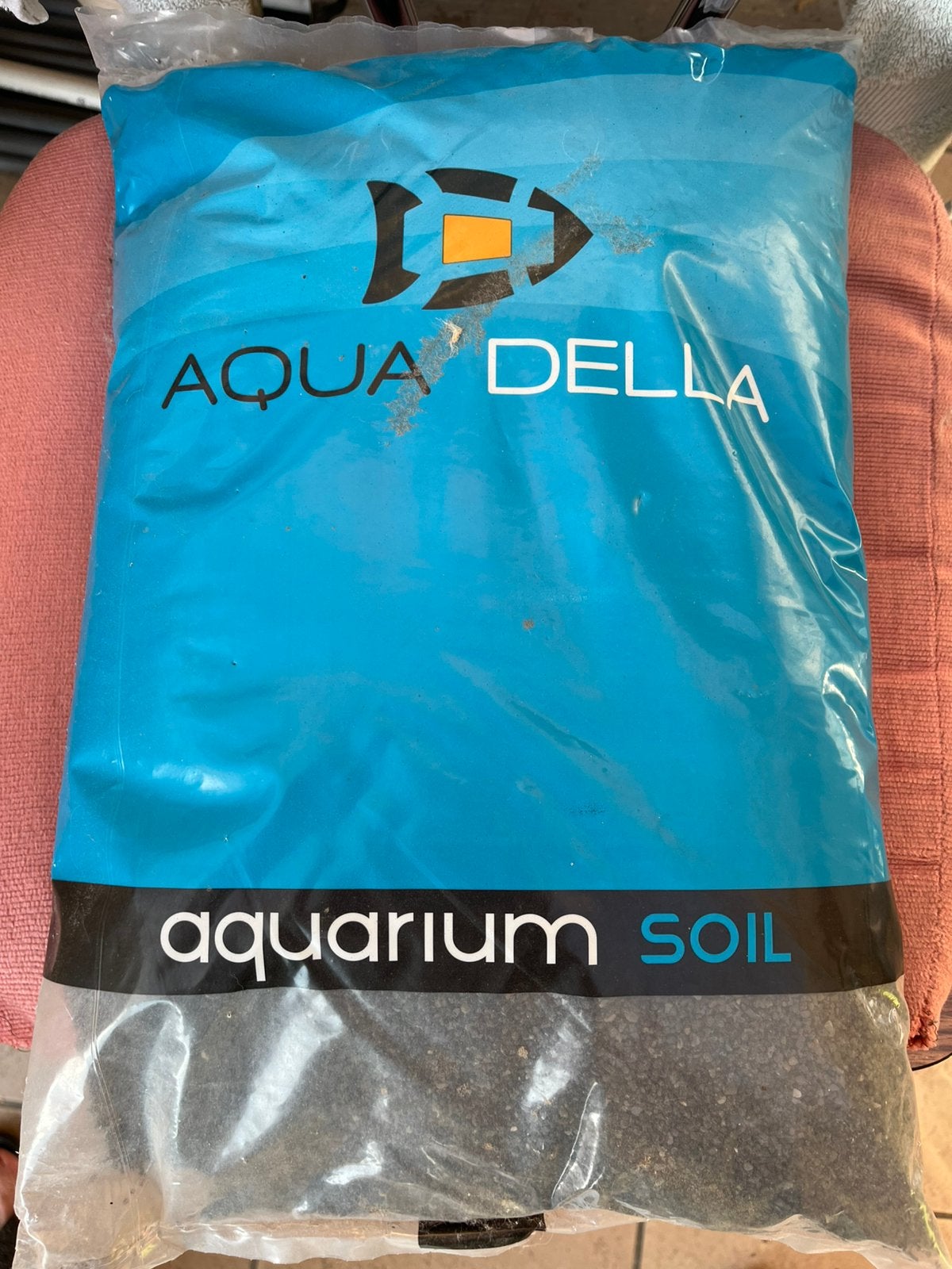 Aquarium steentjes, Ophalen, Zo goed als nieuw