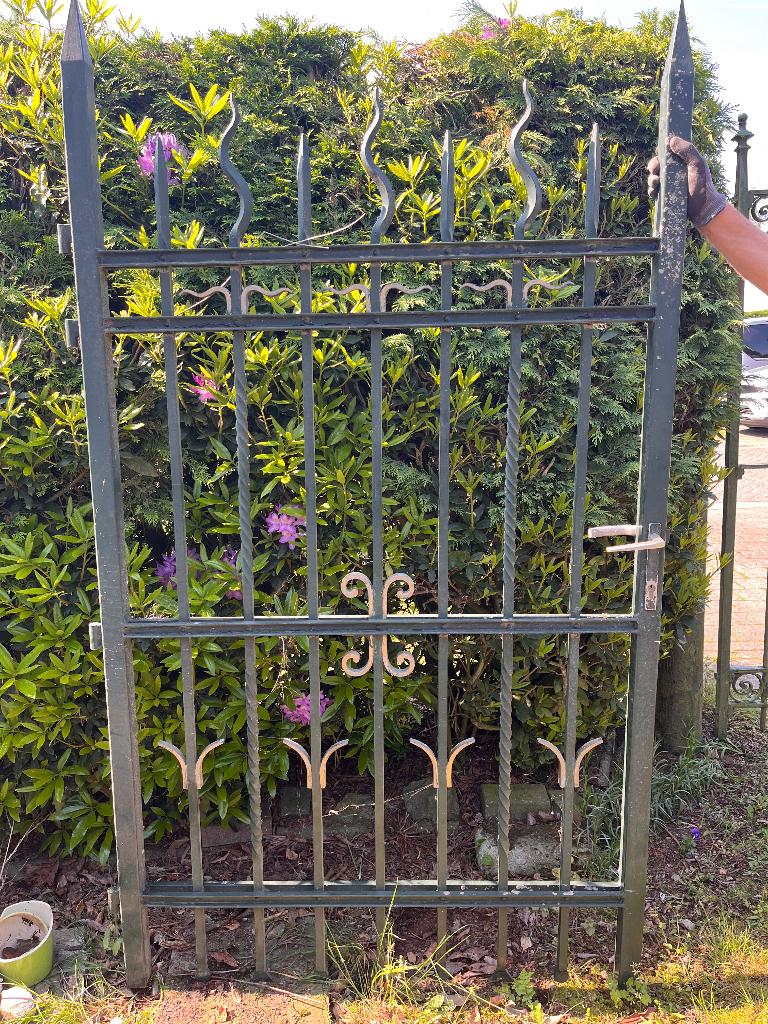 Ijzeren hek / poortje, Tuin en Terras, Ophalen, Gebruikt, IJzer, Sierhekwerk