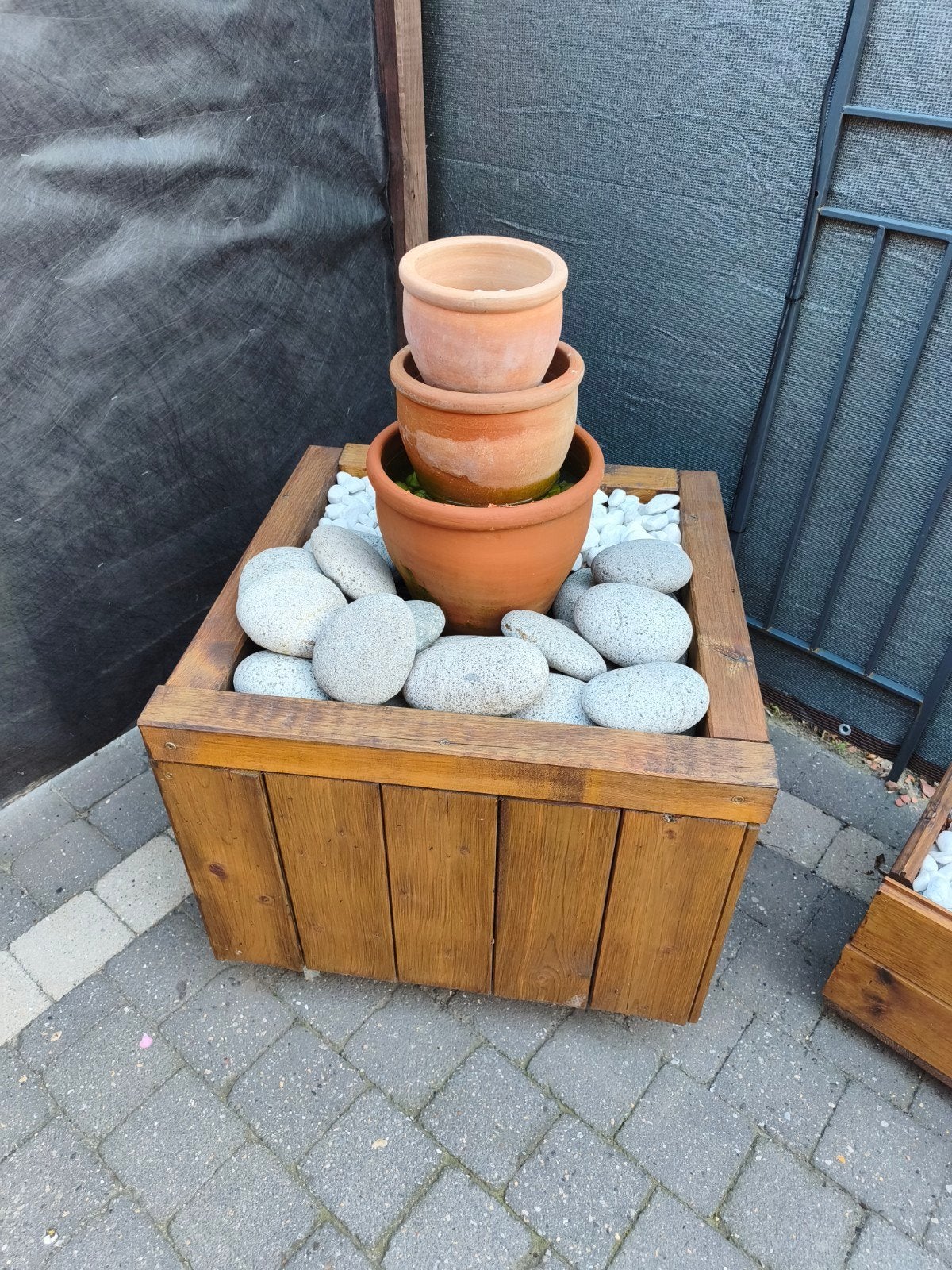 Water ornament, Ophalen
