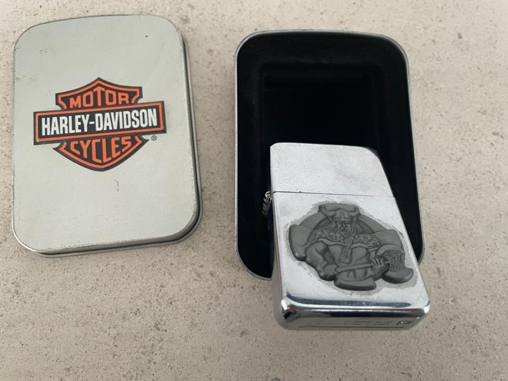 Briquet Harley-Davidson Zippo avec ange en relief Viking, Collections, Articles de fumeurs, Briquets & Boîtes d'allumettes, Comme neuf