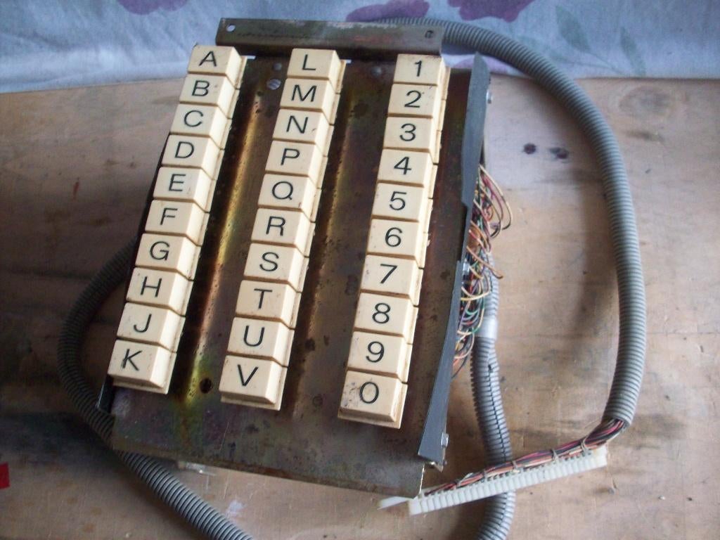 toetsen bord zit in verschillende ami's mm reeks., Verzamelen, Automaten | Jukeboxen, Ophalen of Verzenden, Gebruikt, Ami