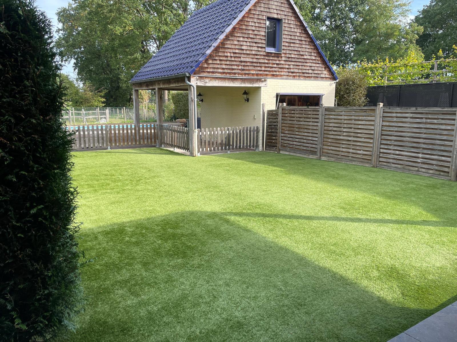 Kunstgras topkwaliteit 8 x 9 m (72 m²) + pennen + worteldoek, Tuin en Terras, Ophalen, Gebruikt, 20 m² of meer, Kunstgras
