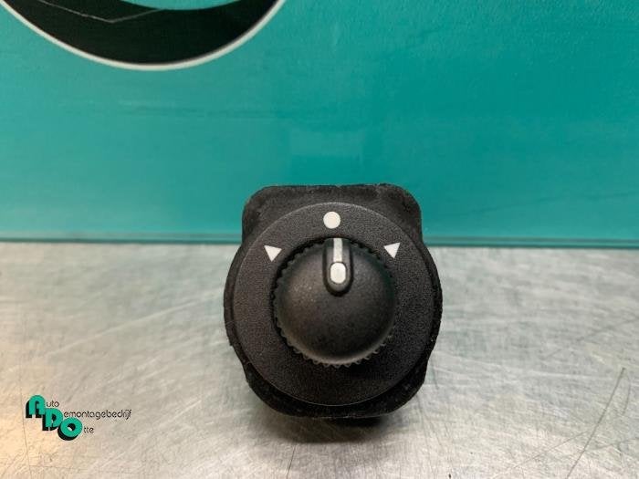 Commutateur rétroviseur d'un Fiat Doblo (Doblo 10-), -, 3 mois de garantie, Utilisé, Fiat