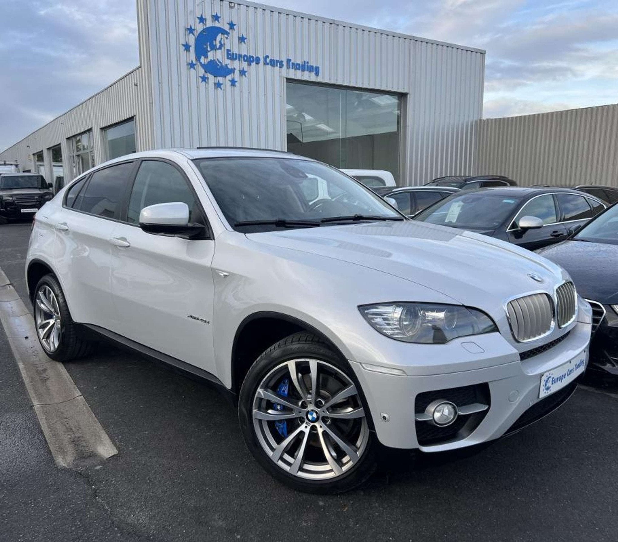 BMW X6 PACK M Xdrive 40D 306CH BVA CUIR T.OUVRANTGAR 12M, Auto's, Automaat, Gebruikt, Zwart, 2993 cc