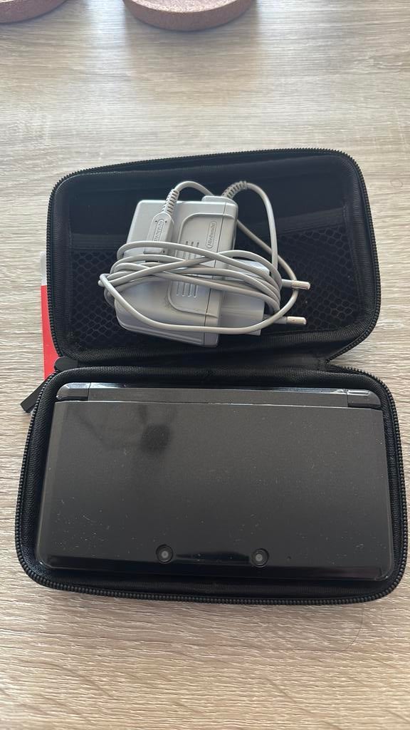 nintendo 3 Ds, Consoles de jeu & Jeux vidéo, Consoles de jeu | Nintendo 2DS & 3DS, Avec housse de protection ou sac, Comme neuf