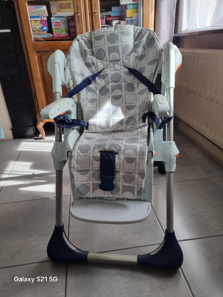 Chaise enfant, Enlèvement, Comme neuf