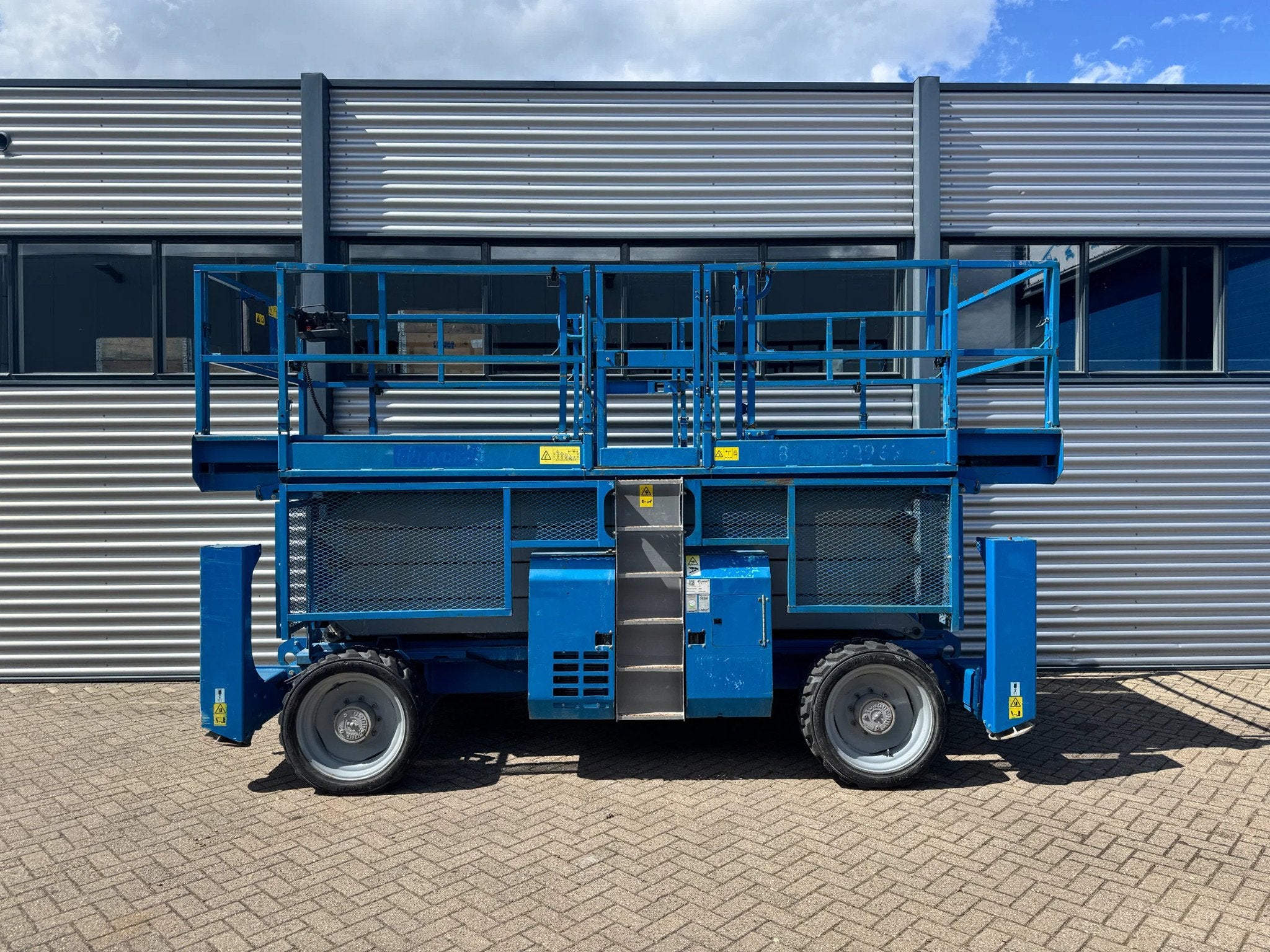 Genie GS4390 RT GS4390 RT Ruwterrein schaarhoogwerker schaar