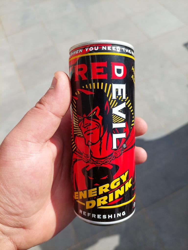 Red Devil Jaren 90 Energy Drink ( Leeg), Ophalen of Verzenden