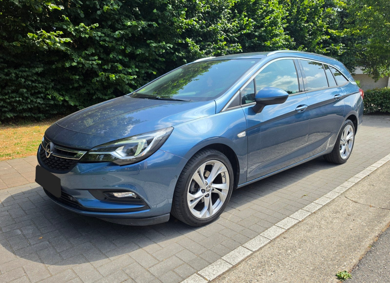 Opel Astra 1.6cdti Innovation Full Option Euro 6b Gekeurd !, Lichtsensor, Leder, 5 deurs, Particulier