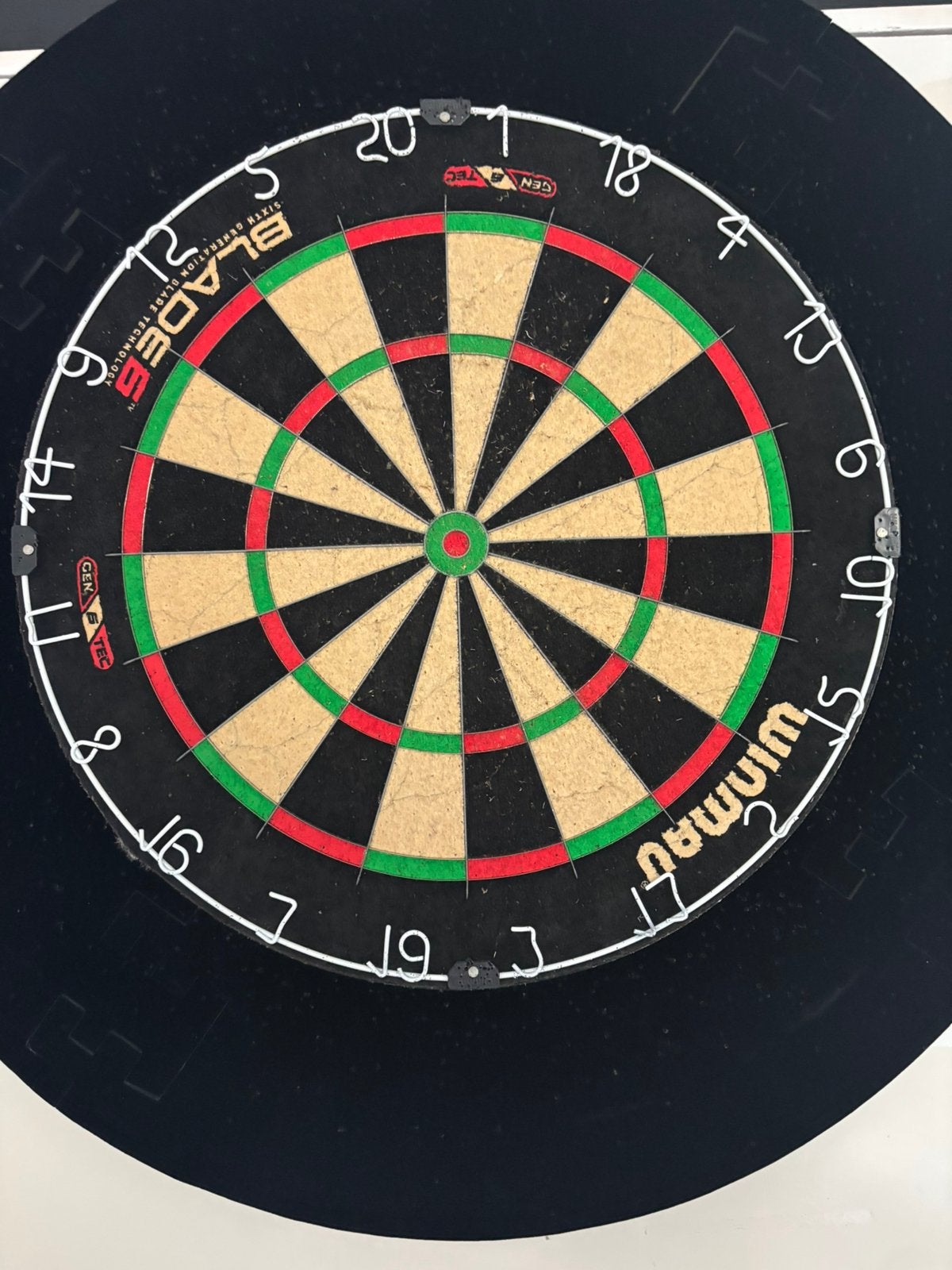 Dartbord met surround, Ophalen of Verzenden, Zo goed als nieuw, Dartbord
