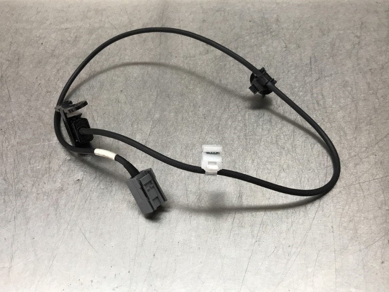 DIVERS USB stekker Mitsubishi Space Star (A0) (01-2012/-), Utilisé, Mitsubishi