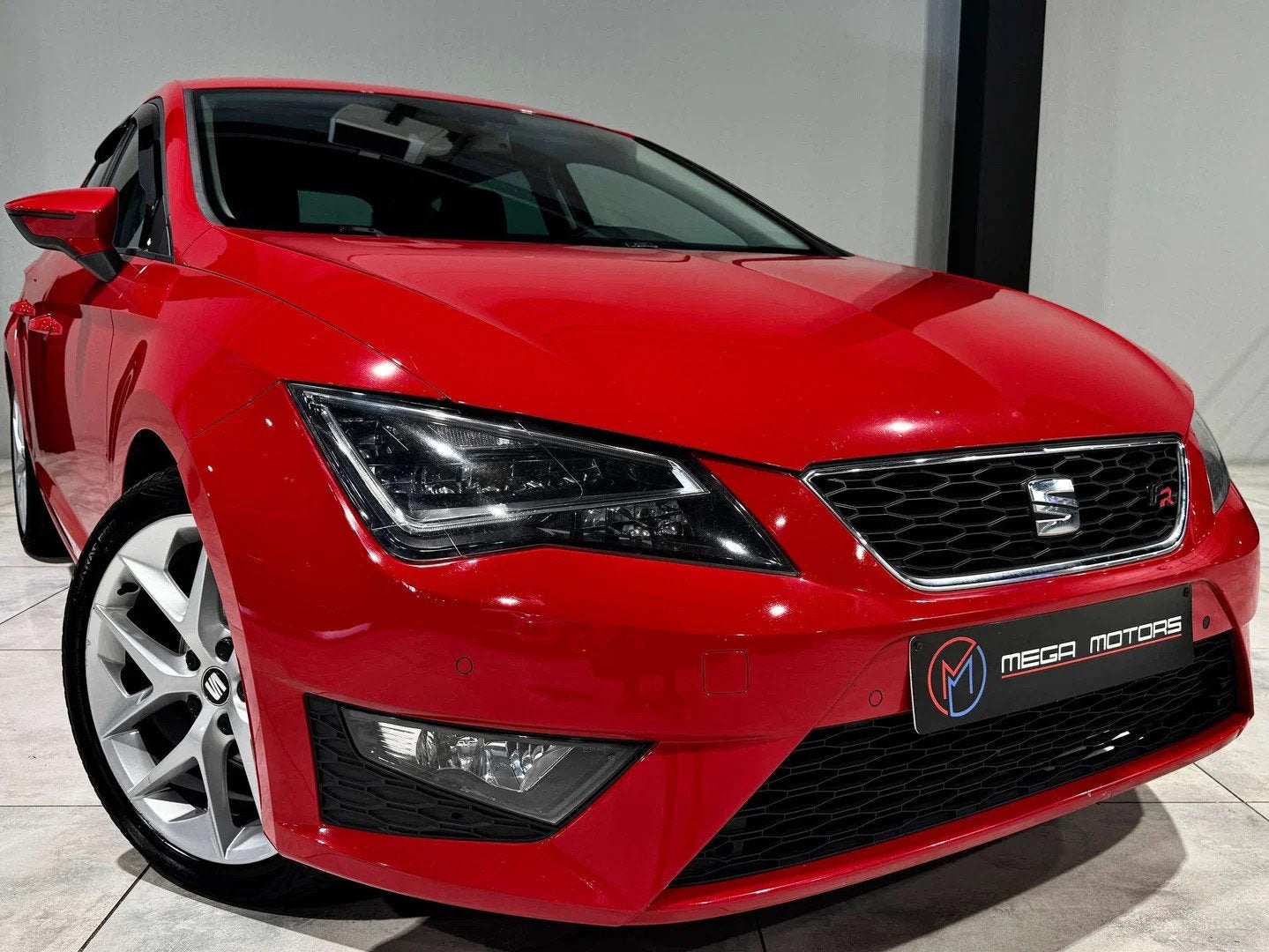 SEAT Leon 1.4 TSi 150CV PACK FR" NAVi CLiM DiSTRONiC JA18" +, Autos, Commande vocale, Achat, Entreprise, Noir