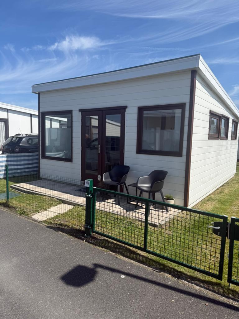 Mooi huisje aan zee te koop in Middelkerke, Caravans en Kamperen, Stacaravans, Tot en met 6