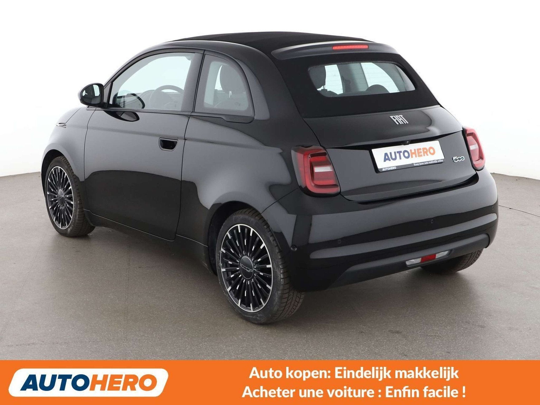 Fiat 500E electric drive 87 kW Icon (automatique), Autos, Achat, 87 kW, Cabriolet, Noir