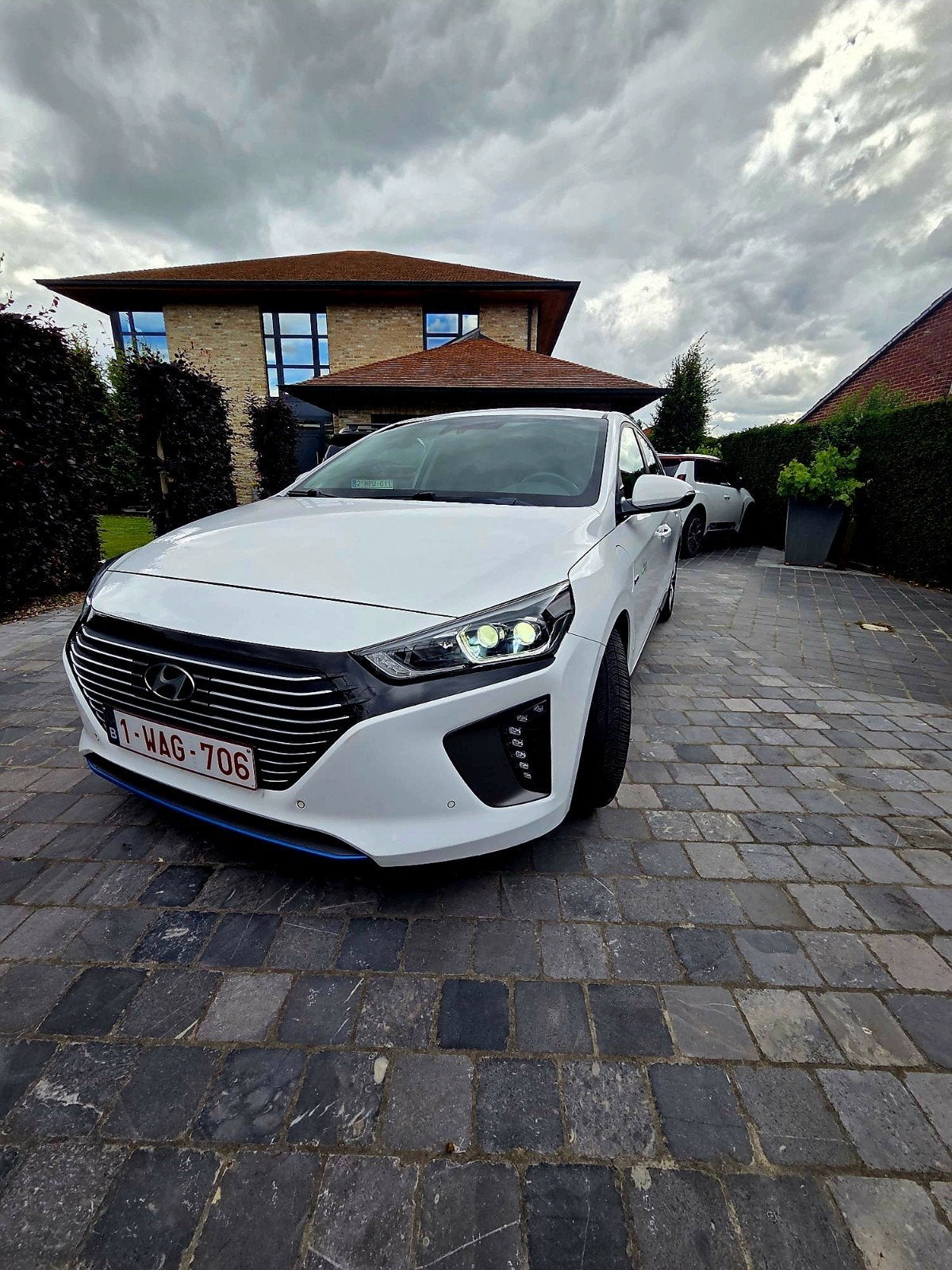 Hyundai Ioniq Plug-In Hybrid 2019 (goede batterij), Auto's, Hyundai, Stof, Achteruitrijcamera, Wit, Voorwielaandrijving
