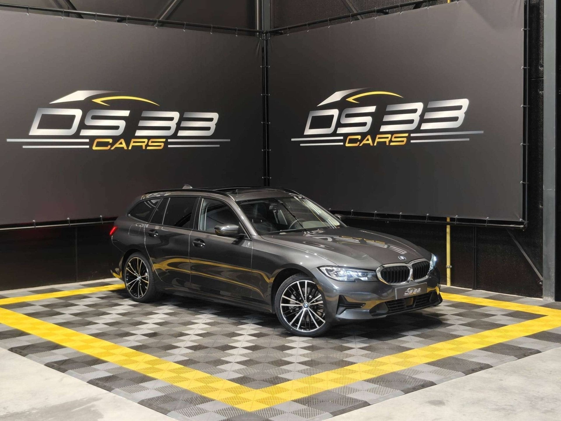 BMW 330 330eAS 292pk/LED/Leder/Pano/CAM/ZV/Apple/AdCruise, Auto's, Automaat, Gebruikt, Bedrijf, 5 deurs