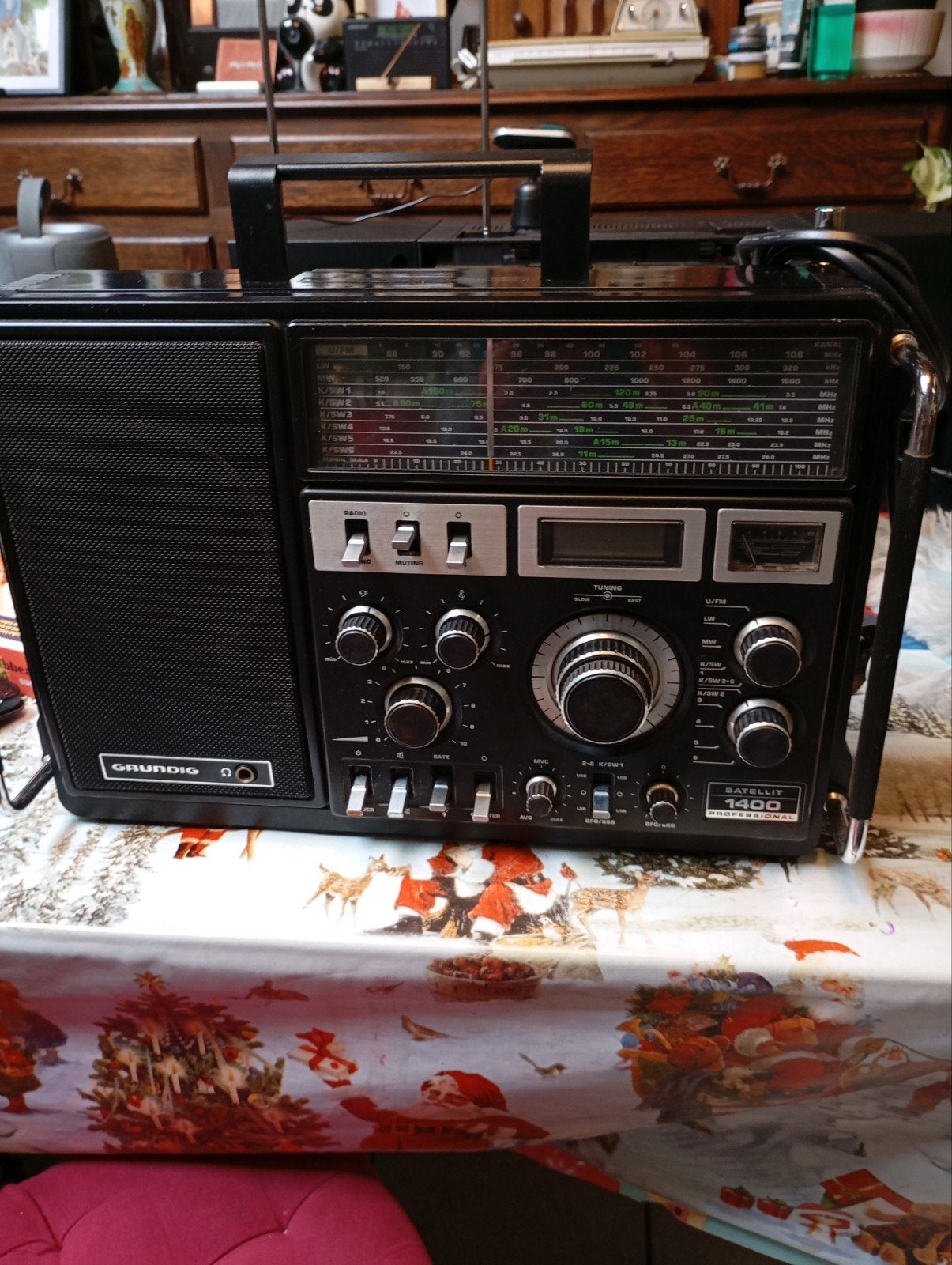 volledig in orde   kleur zwart speeld mooi, Enlèvement, Radio
