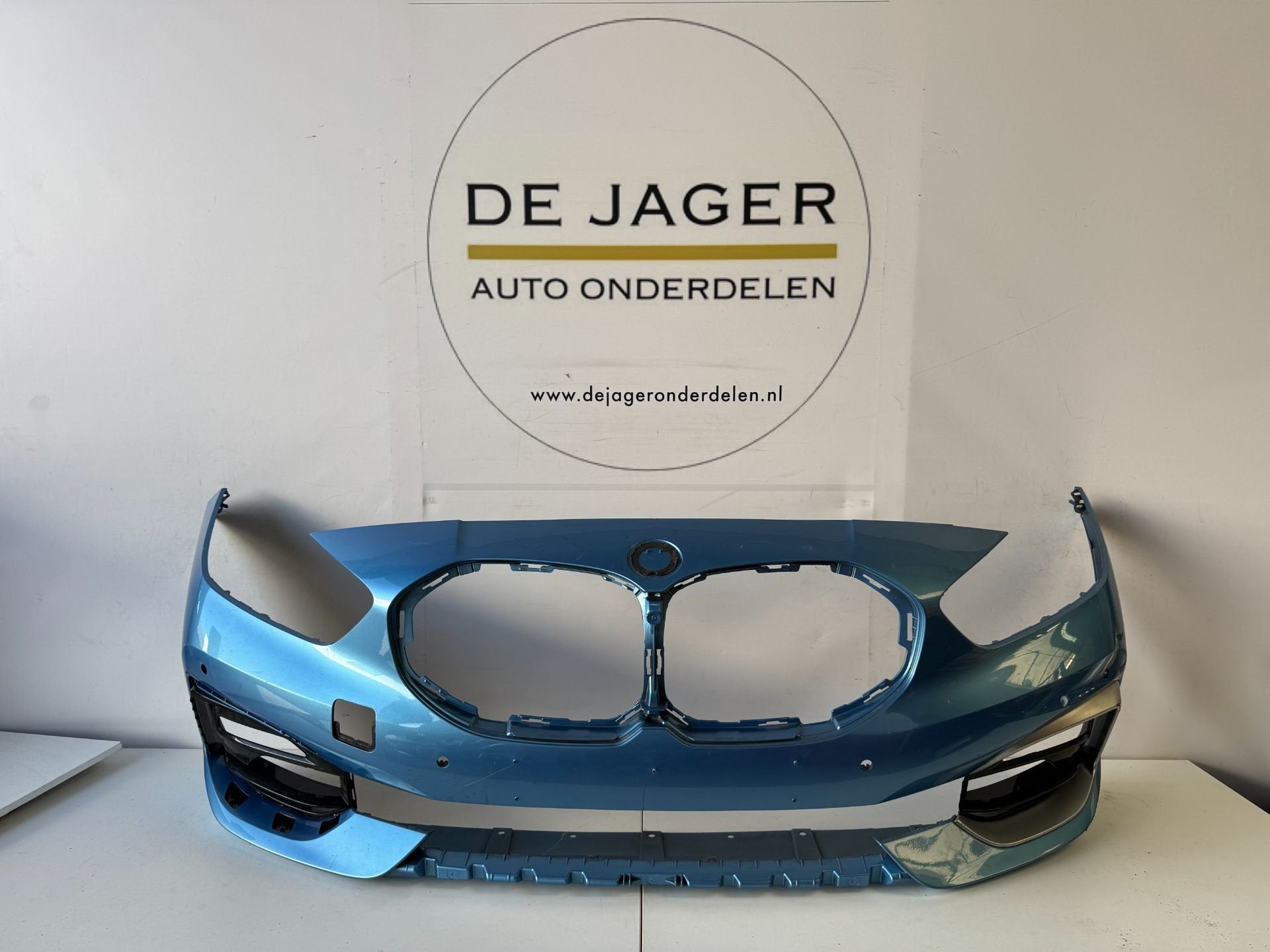 BMW 1 SERIE F40 SPORTLINE VOORBUMPER BUMPER 51117459708, Petuelring 130
80788  Munich, DE, Gebruikt, Voor, Info@bmw.de