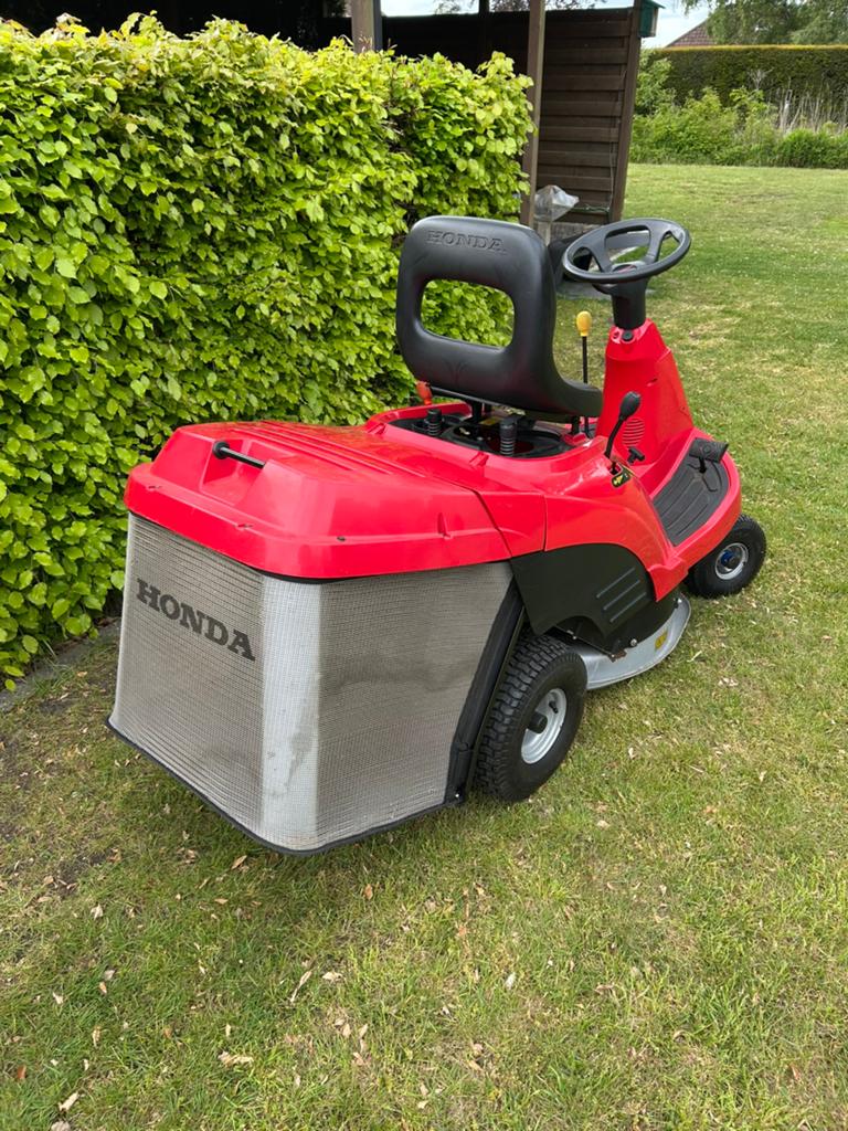 Honda 1211 hydorostatic zitmaaier 11pk, Ophalen, Zo goed als nieuw, 50 cm of meer, Benzine-grasmaaier