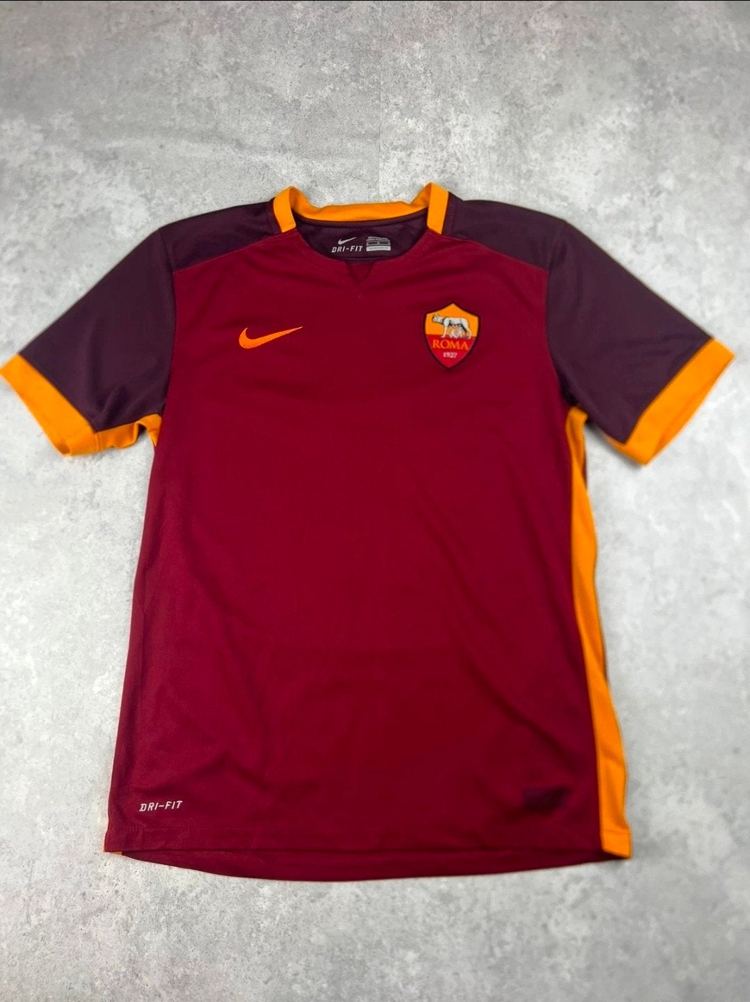 Voetbalshirt AS Roma size M, Sport en Fitness, Voetbal, Maat M, Ophalen of Verzenden, Zo goed als nieuw, Shirt