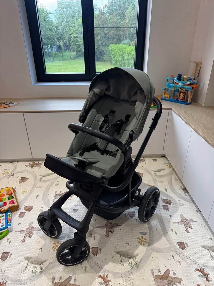 Easywalker Harvey 5 Agave Green  Complete set (m2407952493)   Kinderwagens en Combinaties  2dehands