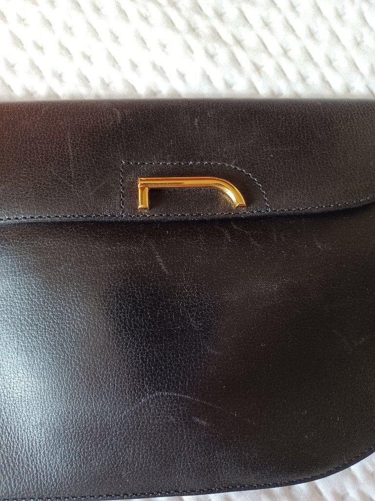 DELVAUX Sac-pochette noir siglé, Bijoux, Sacs & Beauté, Sacs | Sacs Femme, Noir, Envoi