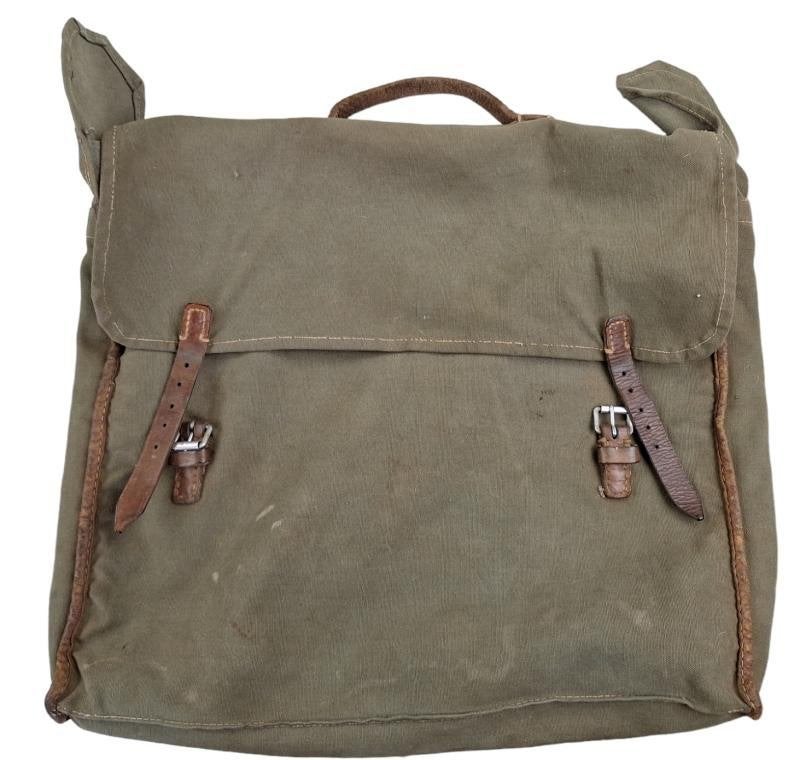 duitse ww2 kleding tas in gebruikte staat, Verzamelen, Militaria | Tweede Wereldoorlog, Ophalen of Verzenden