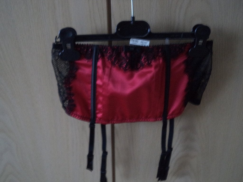 A VENDRE, Enlèvement ou Envoi, Rouge