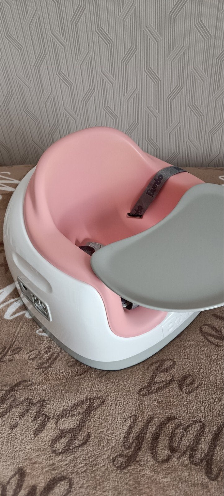 Bumboo seat - vloerzitje, Kinderen en Baby's, Kinderstoelen, Ophalen, Zo goed als nieuw, Meegroeistoel, Gordel(s)