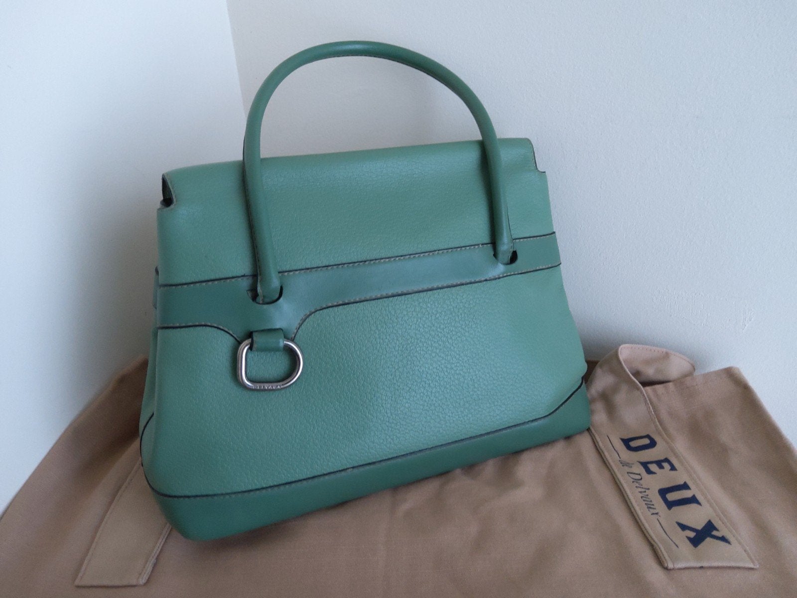 Delvaux  uit deux  serie., Ophalen of Verzenden