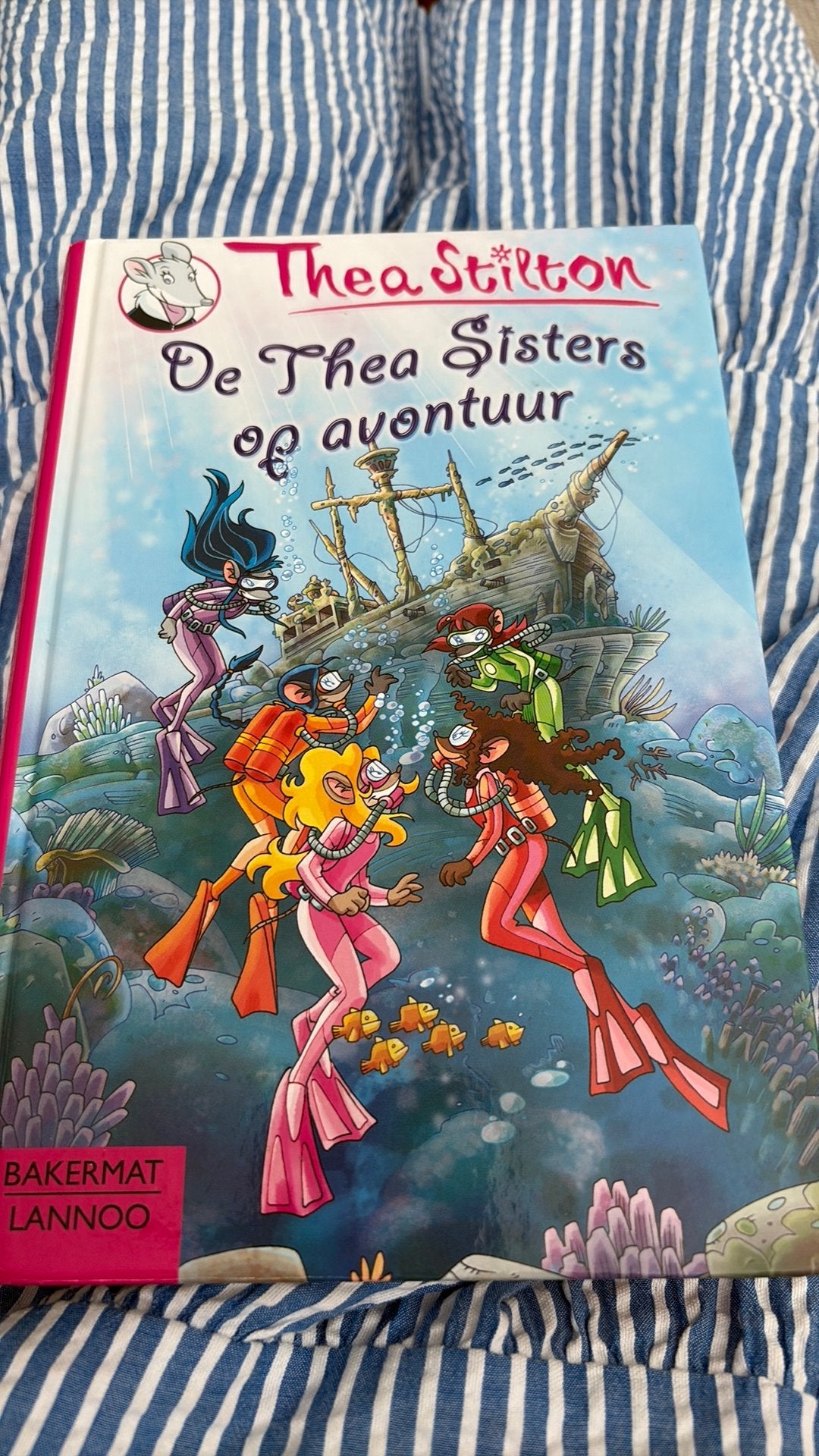 Boek Thea Stilton - De Thea Sisters op avontuur, Enlèvement, Comme neuf