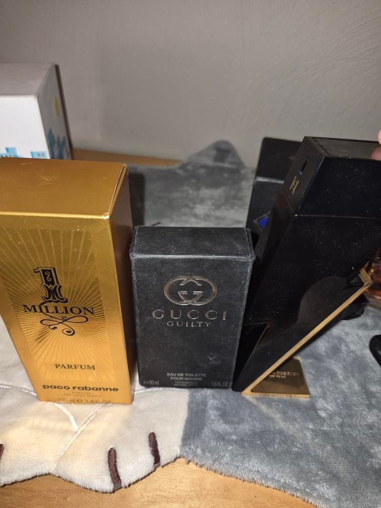 3 parfums zo goed als vol 50 euro, Ophalen