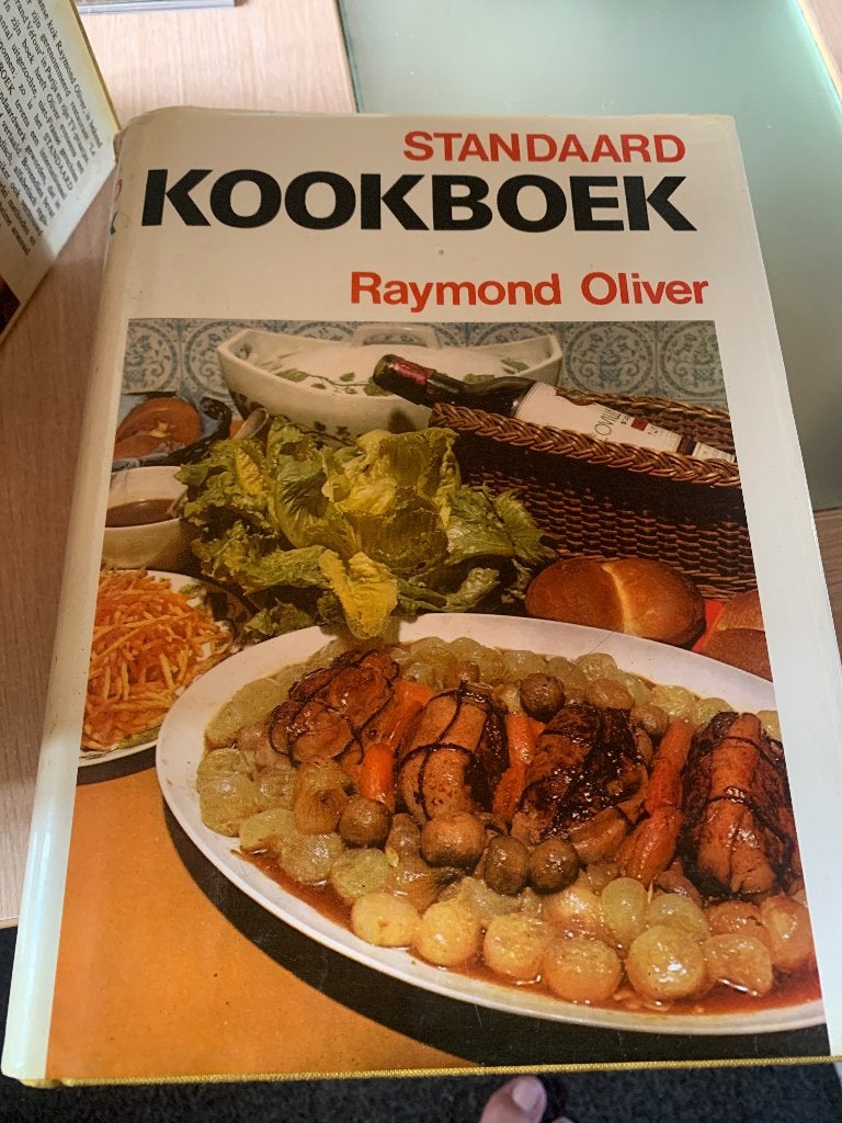 Standaard Kookboek. Raymond Oliver, Boeken, Kookboeken, Raymond Oliver, Frankrijk, Ophalen, Gelezen