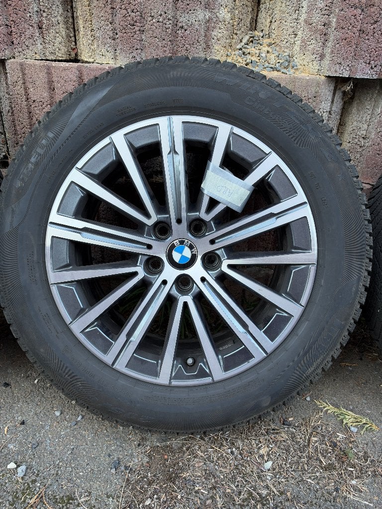 Jantes et pneus hiver BMW X1 U11, Pneus hiver, 205 mm, Enlèvement, Utilisé