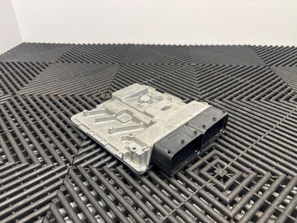 CALCULATEUR MOTEUR ECU Audi Q5 Sportback (FYS / FYT), Auto-Union-Straße  1,
85057  Ingolstadt, DE, Info@audi.de, Audi, Utilisé