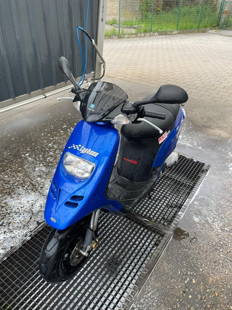 Piaggio typhoon B klasse 70cc, Fietsen en Brommers, Scooters | Piaggio, Ophalen, Tweetakt, Overige modellen, 70 cc