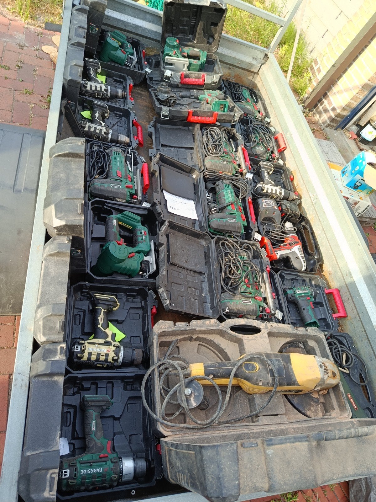 Lot de machines électriques en panne, Bricolage & Construction