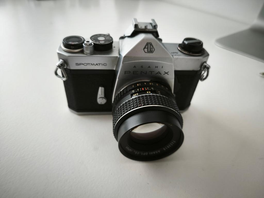 Pentax Spotmatic met 50mm F2 lens, Audio, Tv en Foto, Fotocamera's Analoog, Ophalen, Pentax