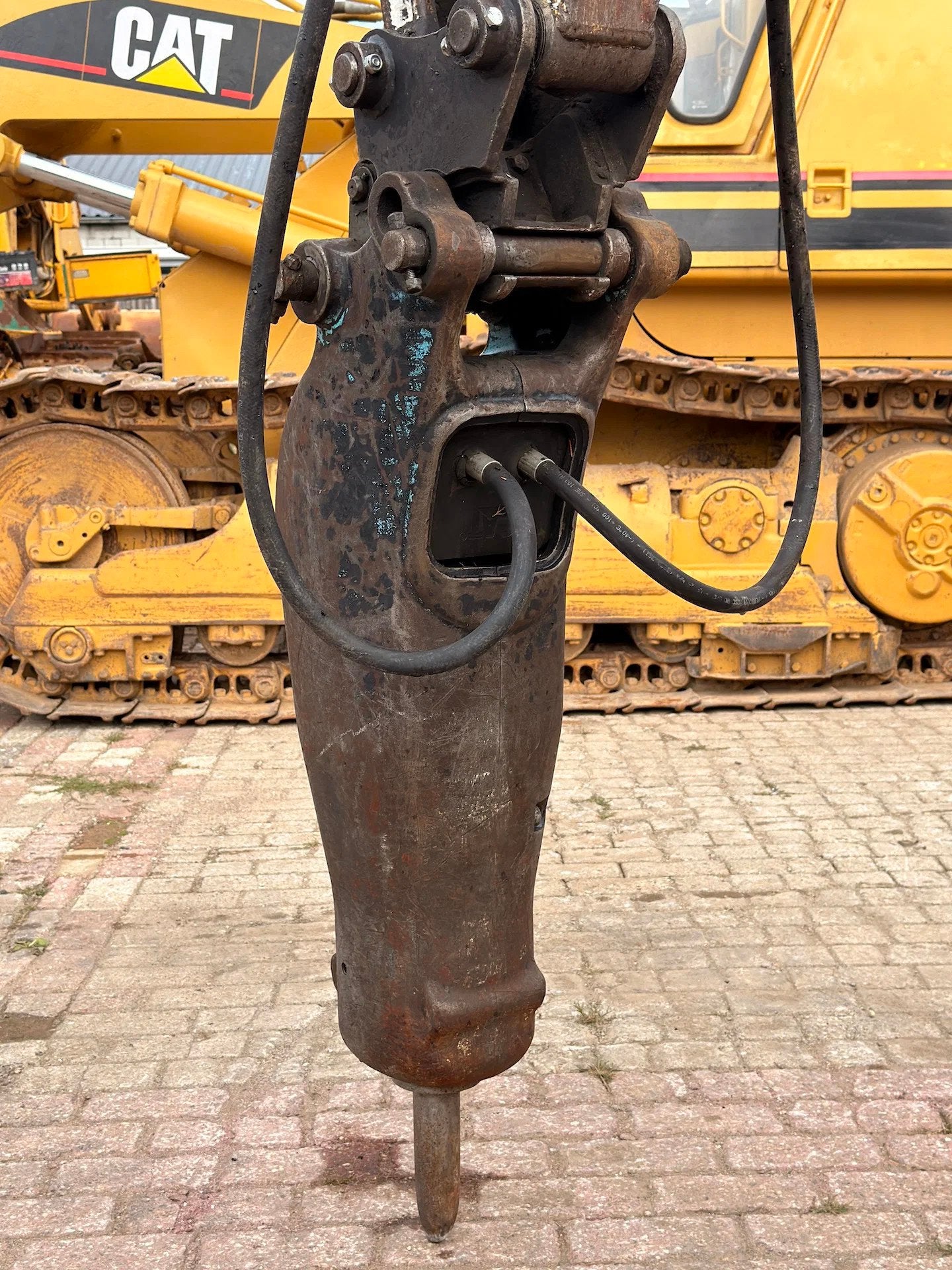 Caterpillar H55D Hydraulic breaker 2.5 - 4.5T (bj 2008)